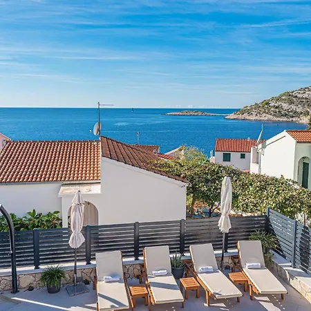 Feriehus Nice Home In Razanj With Kitchen *