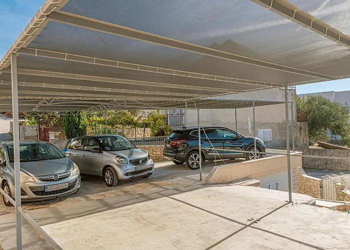 Nice Home In Razanj With Kitchen *