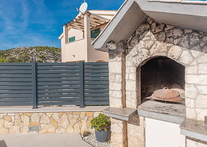 Hébergement de vacances Nice Home In Razanj With Kitchen