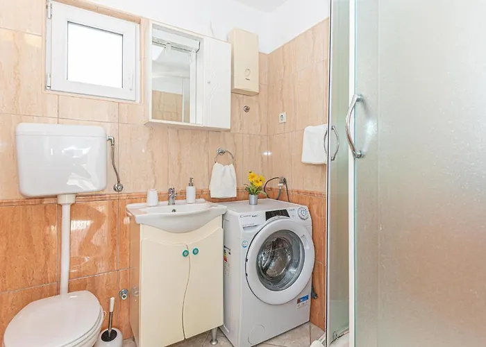 Nice Home In Razanj With Kitchen *