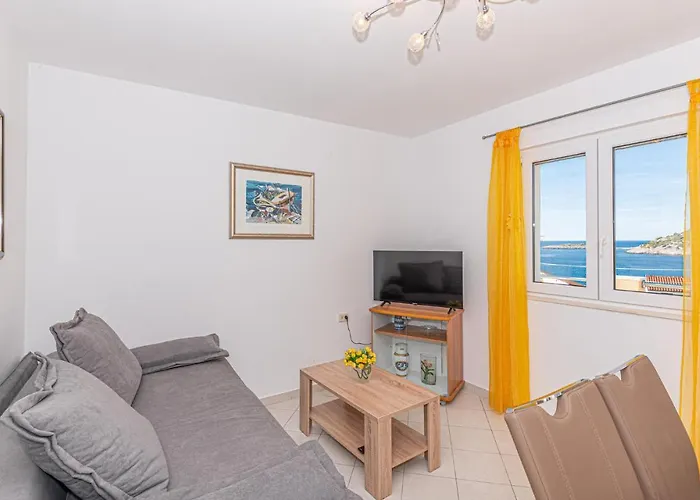 Vakantiehuis Nice Home In Razanj With Kitchen Ražanj