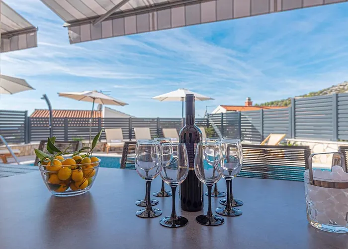 Nice Home In Razanj With Kitchen * Ražanj